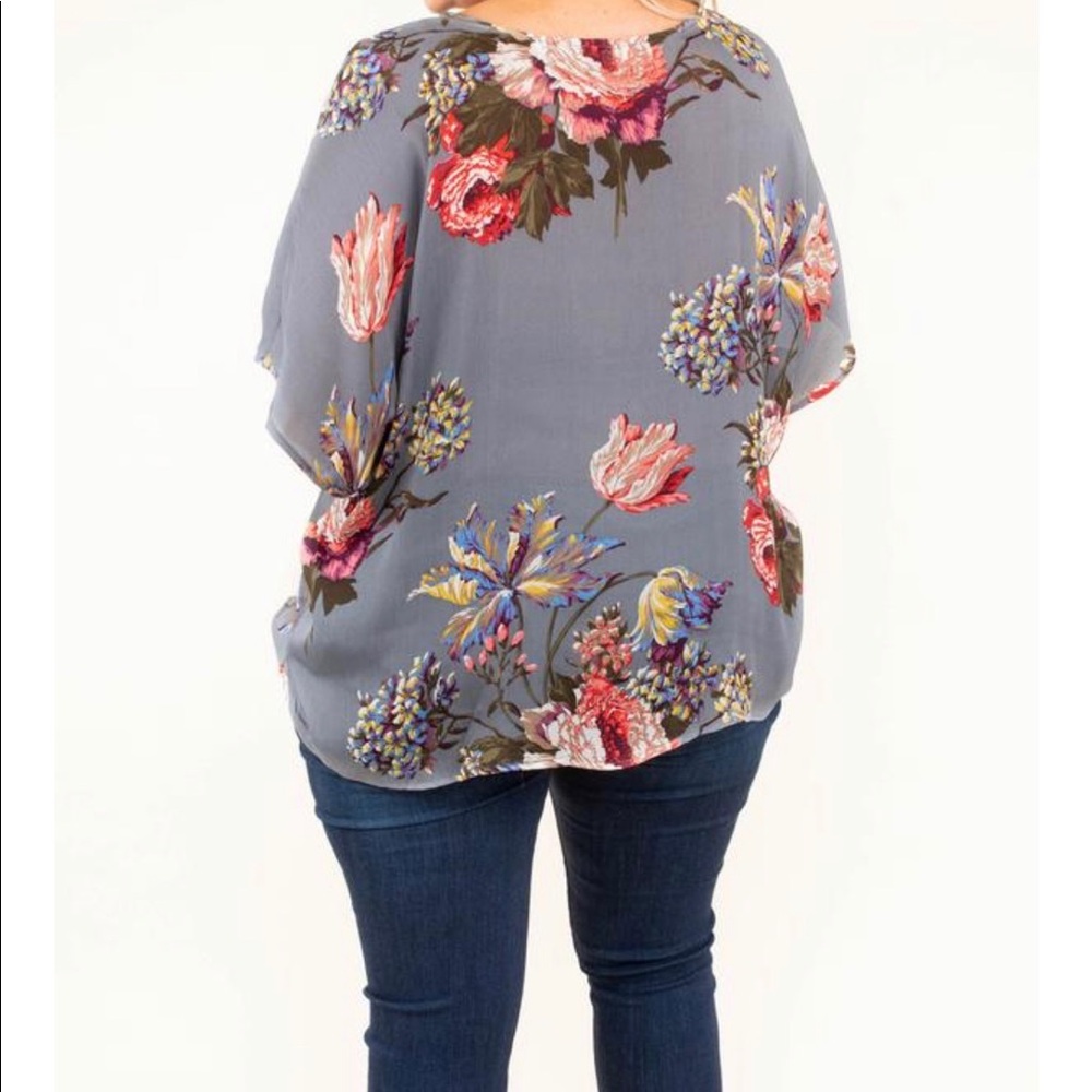 Chic Soul Top - Picture 2 of 3